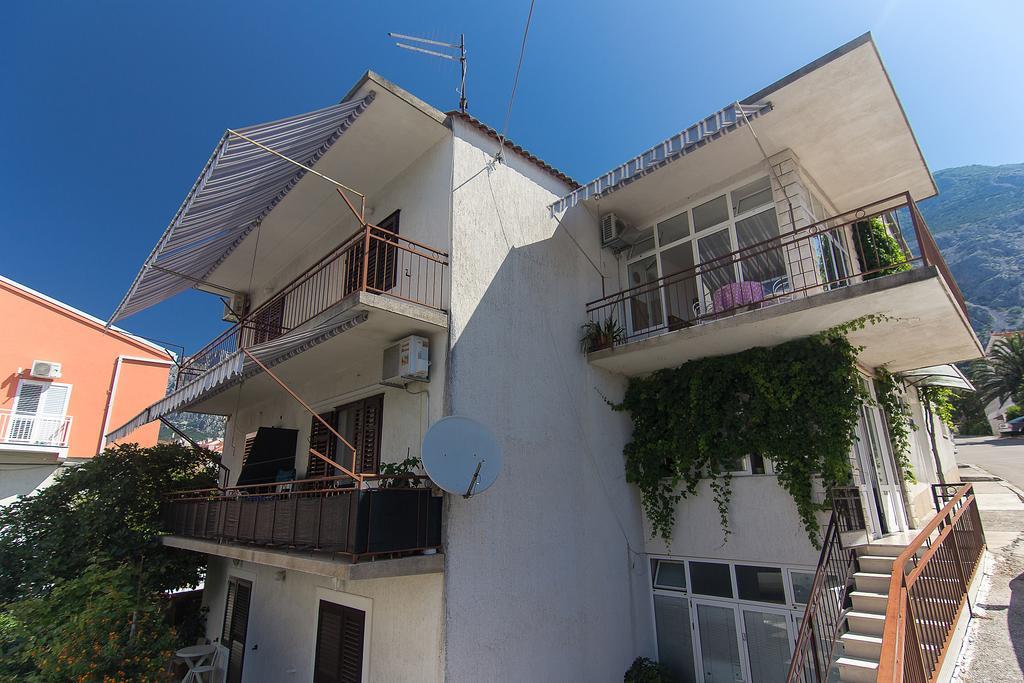 Guesthouse Josko Makarska Eksteriør bilde