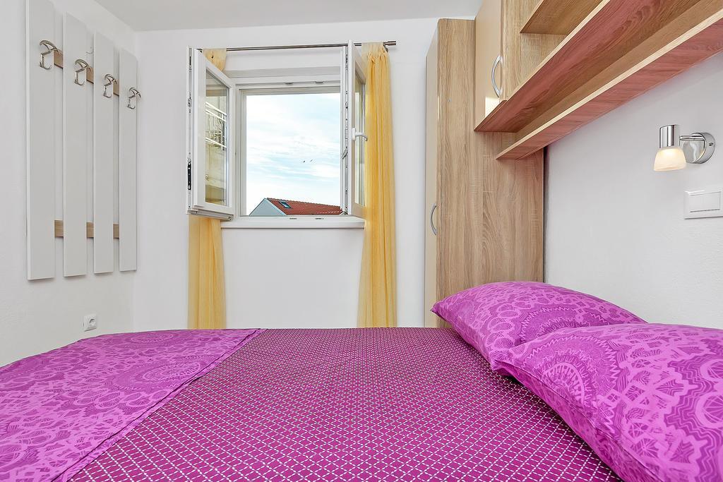 Guesthouse Josko Makarska Eksteriør bilde